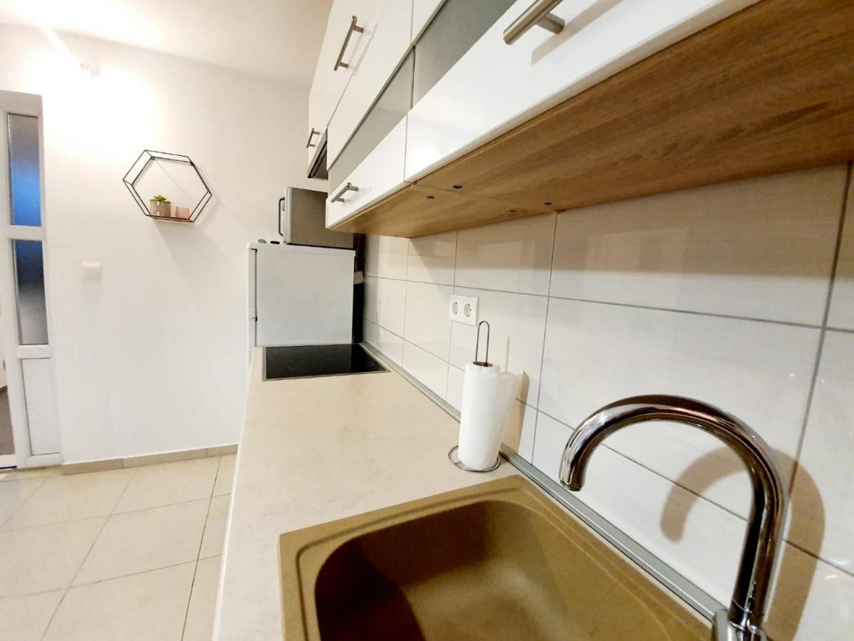 Apartmani Sara 비빈제 외부 사진