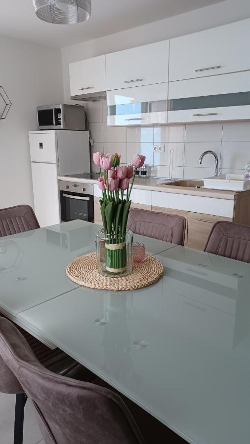 Apartmani Sara 비빈제 외부 사진